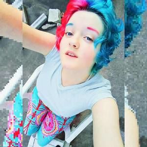 Meet your Posher, Fayette